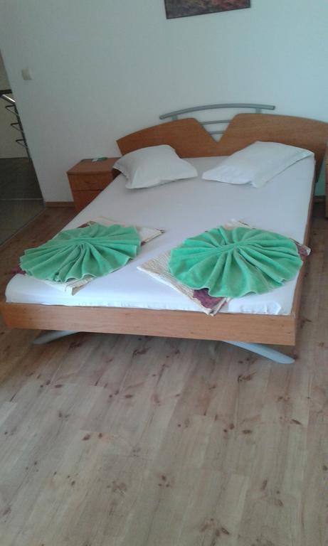 Zora Guest House Primorsko Habitación foto